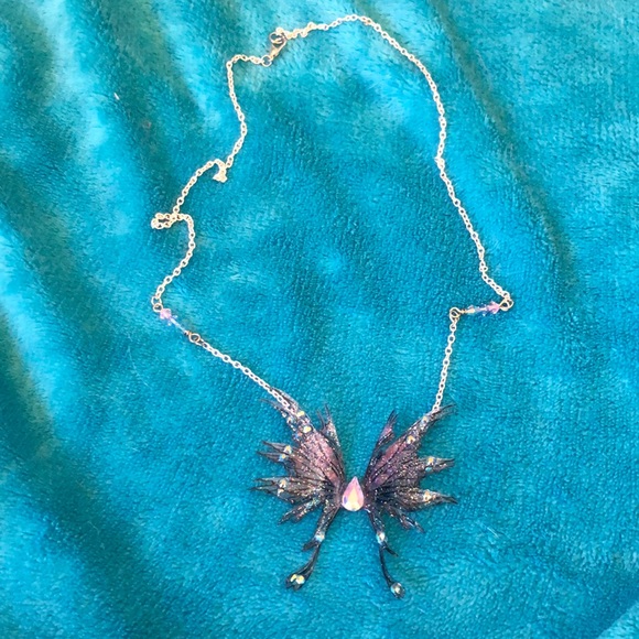 Fairy wing necklace - Picture 6 of 12